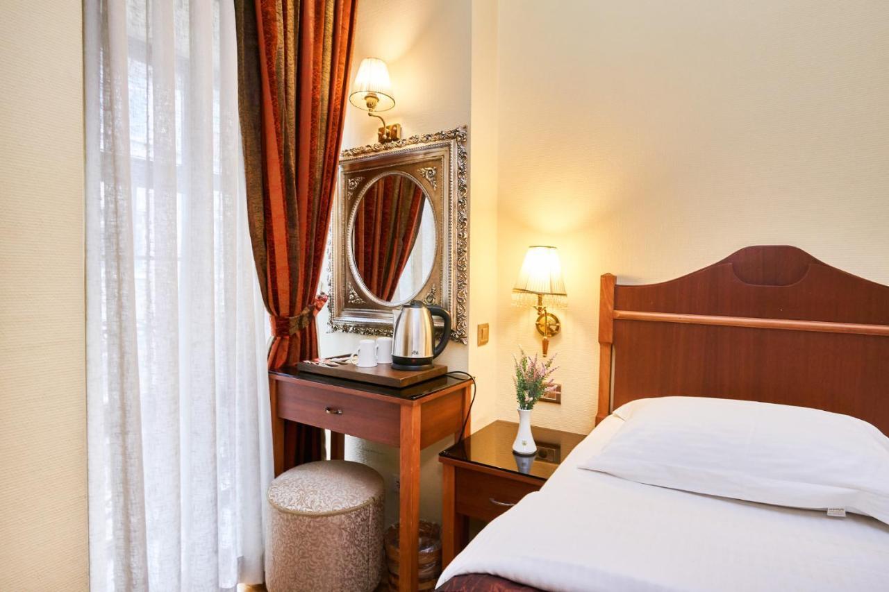 Amber Hotel & Spa Istanbul Exterior photo