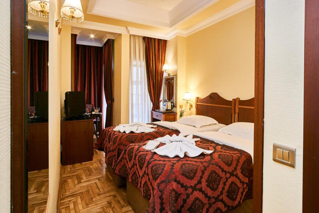 Amber Hotel & Spa Istanbul Exterior photo