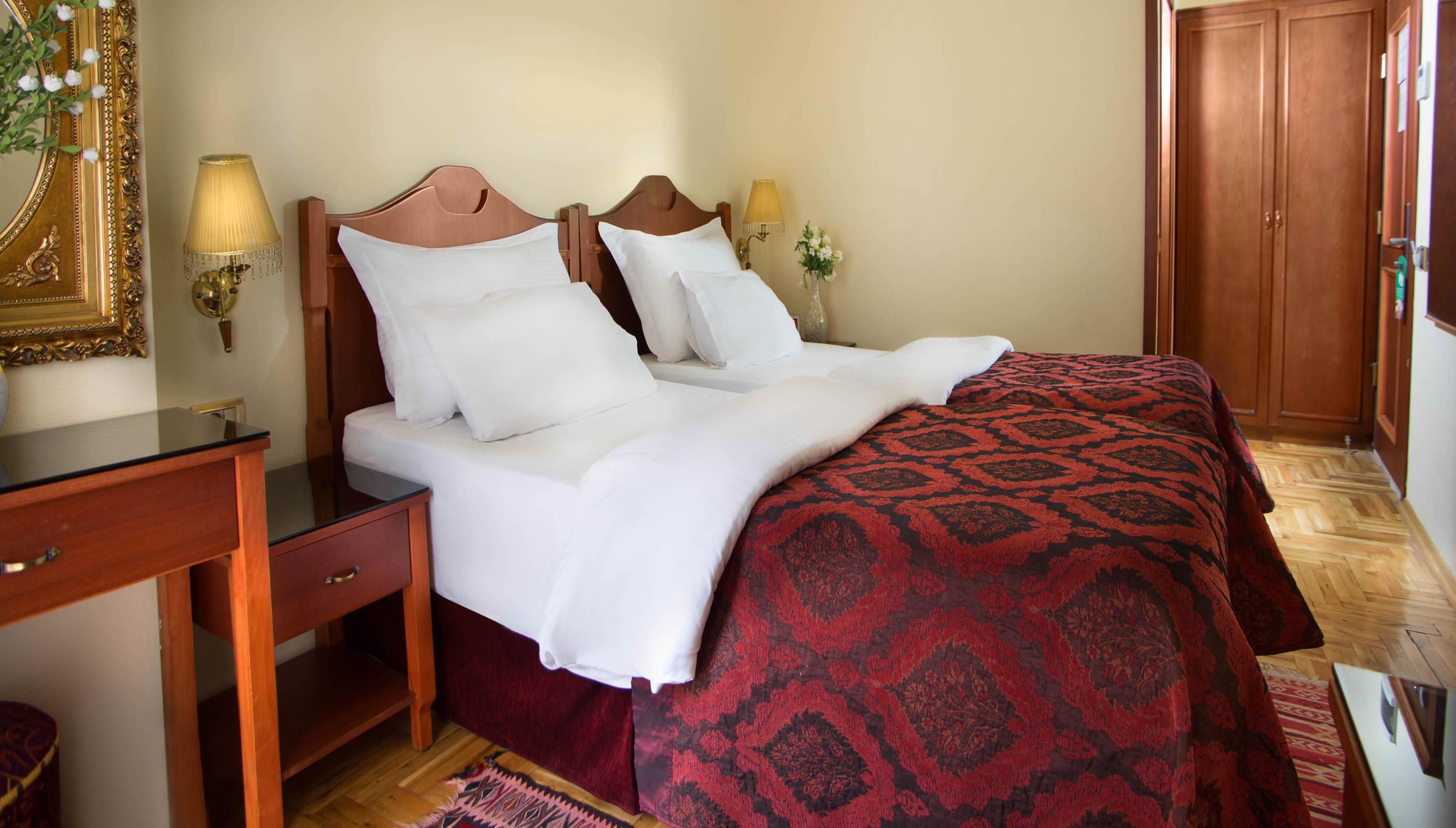Amber Hotel & Spa Istanbul Exterior photo