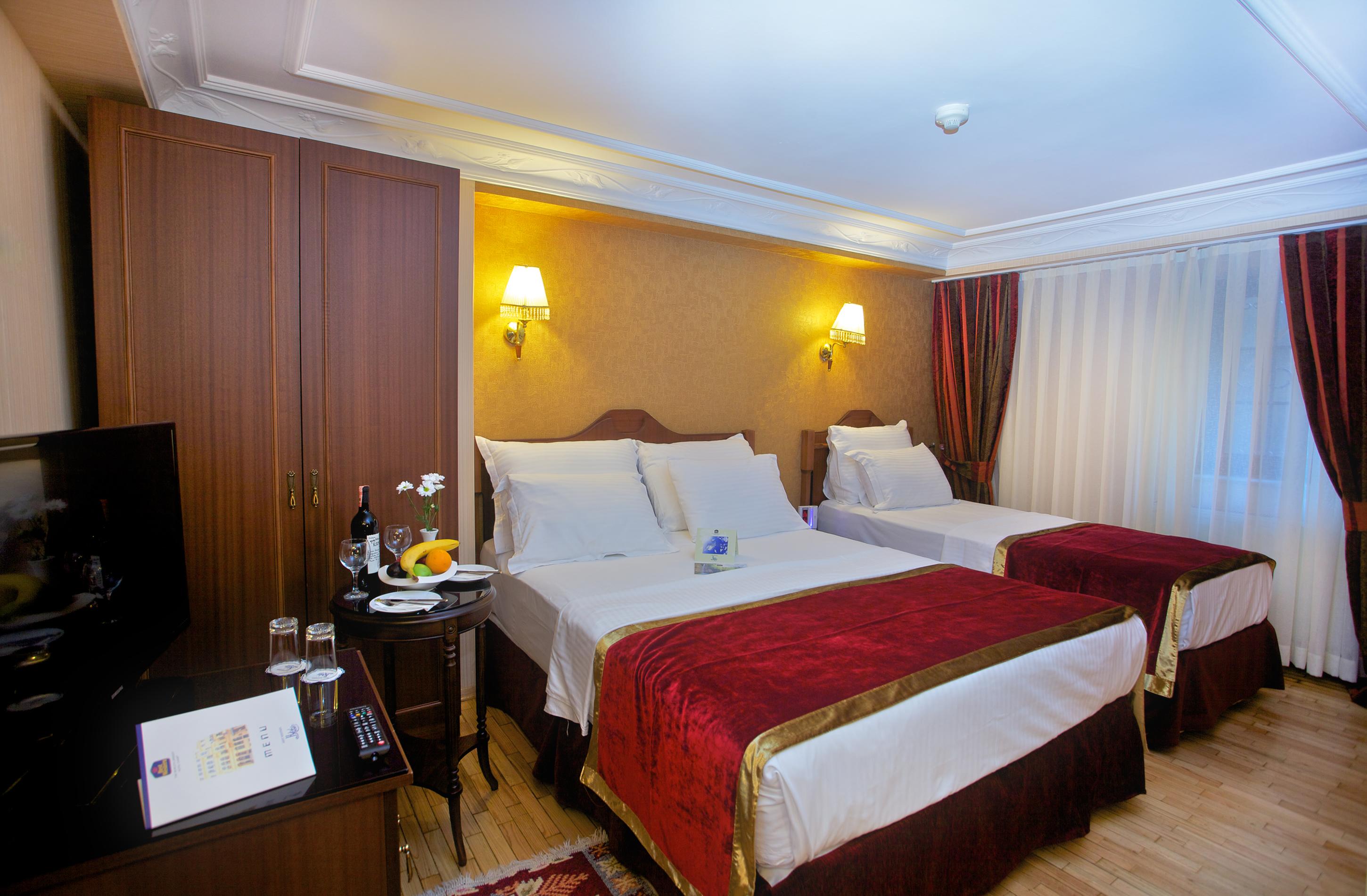 Amber Hotel & Spa Istanbul Exterior photo