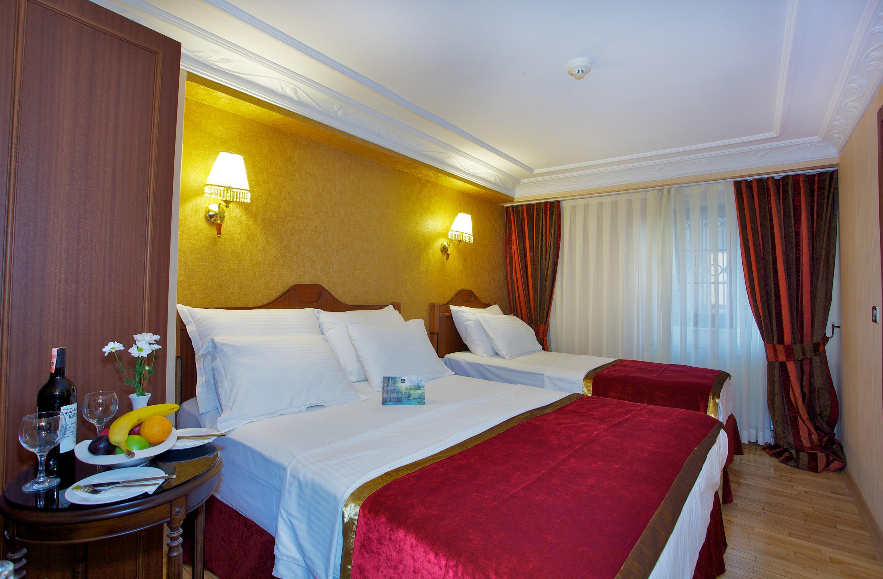Amber Hotel & Spa Istanbul Exterior photo