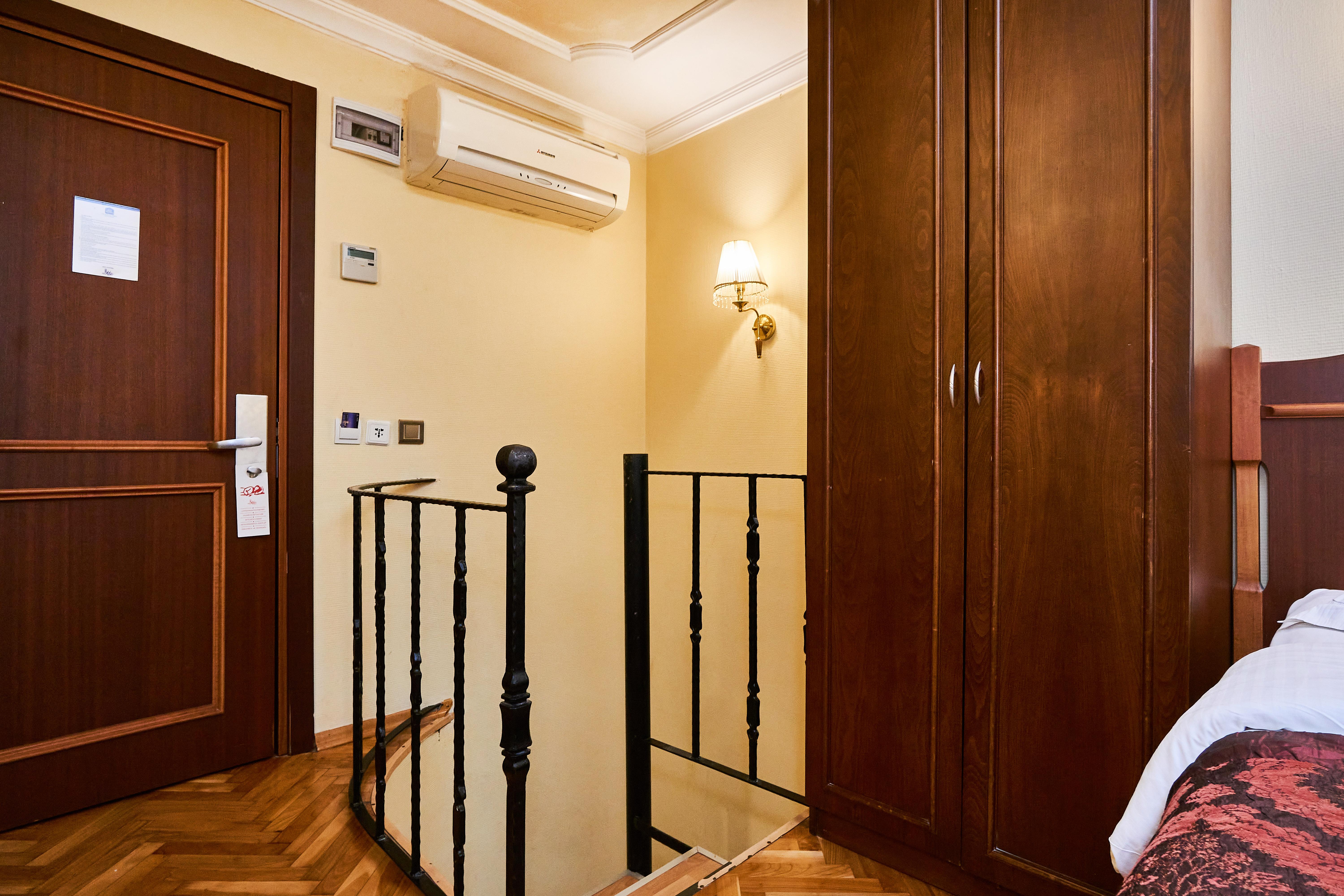 Amber Hotel & Spa Istanbul Exterior photo
